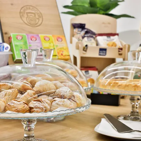 Palazzo Sant'arcangelo Гостевой дом 4*