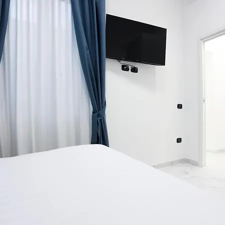Palazzo Sant'arcangelo 4* Neapol