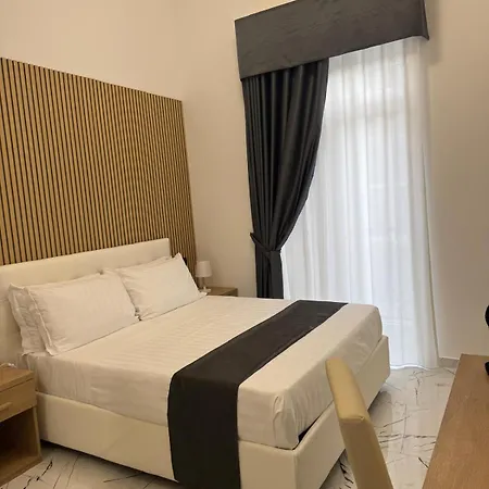 Palazzo Sant'arcangelo Νάπολη