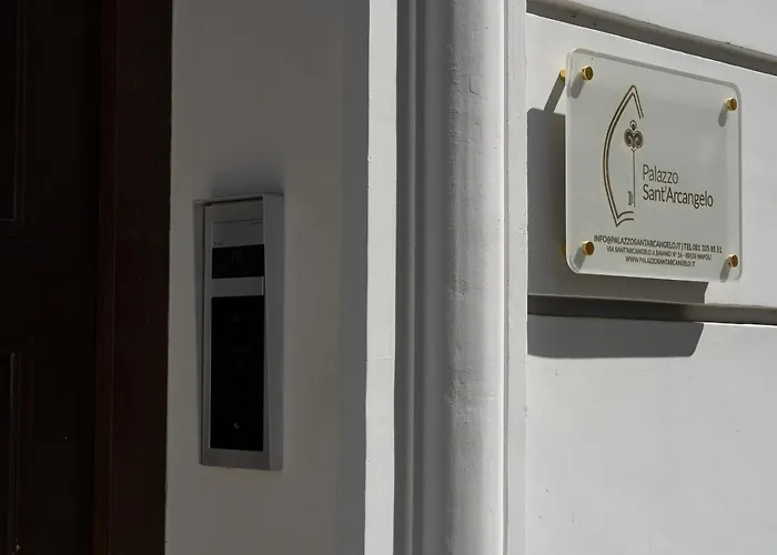 Palazzo Sant'arcangelo Pensión Nápoles