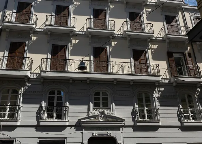 Palazzo Sant'arcangelo 4* Nápoles