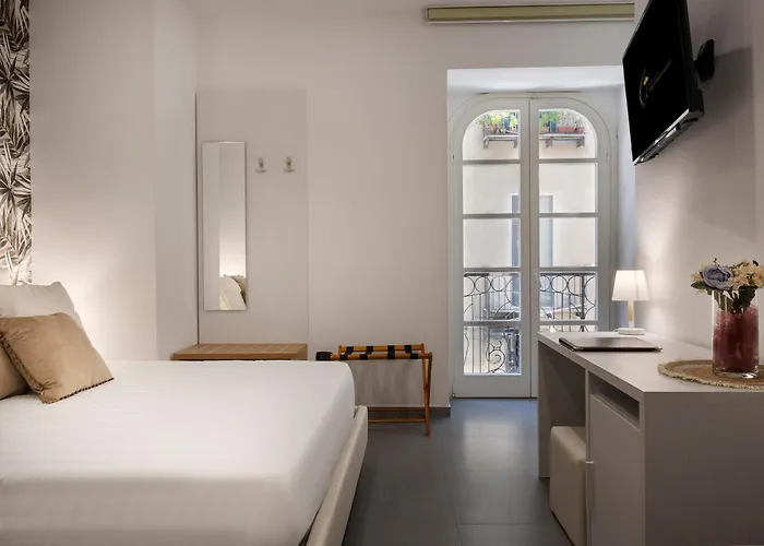 Palazzo Sant'arcangelo Pensión Nápoles